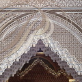 TÉLOUET - KASBAH du GLAOUI : décors en gebs (floraux, géométriques, arcs à lambrequins)