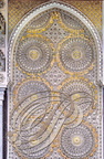 MARRAKECH - PALAIS ROYAL : la salle turque (panneau de rosaces en gebs doré)