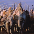 FANTASIA (Maroc) - les cavaliers avant la charge