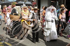 VALENCE d'AGEN - la GAI PRIDE 2014 : défilé (rue de la République)