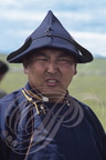 CHINE (MONGOLIE INTÉRIEURE) - ouest du Grand Khingan : nomade de la steppe, gardien de chevaux (portrait) 