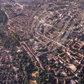 MONTAUBAN - vue aérienne (au fond de gauche à droite : le Tarn, le centre ville, le quartier de  Villenouvelle - au premier plan : le quartier de Sapiac, Montauriol, les faubourgs du Moustier et de Lacapelle)