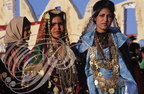 FOUM TATAOUINE (Tunisie) - Festival des ksour : portraits de femmes en costumes de fête arborant les "rihana" (longues "chaines du bonheur")