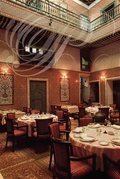 TUNIS_restaurant_Dar_Belhadj.jpg