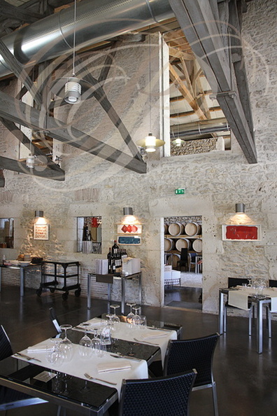 CIEURAC_LA_TABLE_DE_HAUTE_SERRE_salle_du_restaurant___.jpg