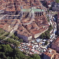 MONTAUBAN (France - 82) - le marché, les allées du consul Dupuy et  la cathédrale (vue aérienne)