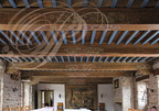 AUBAZINE - Hôtel-restaurant le Saint-Étienne : plafond décoré de la salle Renaissance