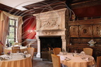 L'HOSTELLERIE DU PARC aux Cabannes (81) : une salle du restaurant (la cheminée)