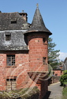 COLLONGES-LA-ROUGE - Castel de Vassinhac (tourelle d'angle en encorbellement)
