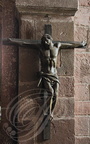 COLLONGES-LA-ROUGE - église Saint-Pierre : Christ du XVIe siècle
