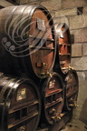 Distillerie DENOIX à Brive-la-Gaillarde (19) - foudres de vieillissement en chêne