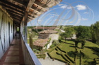 CASTELNAU-DE-MONTMIRAL - Château de MAYRAGUES : le chemin de ronde sur la façade sud et le panorama 