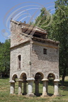 LISLE-SUR-TARN - Château de Saurs : le pigeonnier en pied de mulet à huit piliers