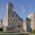 NAJAC - la forteresse royale (XIIe et XIIIe siècles) - à gauche : emplacement du pont levis - à droite : le donjon