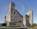 NAJAC - la forteresse royale (XIIe et XIIIe siècles) - à gauche : emplacement du pont levis - à droite : le donjon