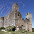 NAJAC - la forteresse royale (à gauche : la tour romane-  au milieu : accès au château par la barbacane - à droite : le donjon haut de 40 mètres
