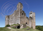 NAJAC - la forteresse royale (à gauche : la tour romane-  au milieu : accès au château par la barbacane - à droite : le donjon haut de 40 mètres