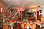 Restaurant "Le Lautrec" à Albi : salle de restaurant dans les anciennes écuries de la maison de Toulouse-Lautrec