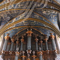 ALBI - cathédrale Sainte-Cécile : le buffet d'orgues de Christophe Moucherel  (XVIIIe siècle) sous la voûte peinte de style Renaissance