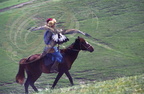 KAZAKHSTAN  (ouest d Almaty) : "burtkishi" (aiglier portant pour la chasse)