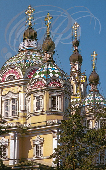 ALMATY_Cathedrale_orthodoxe_de_lAscension_Cathedrale_Zenkov_.jpg