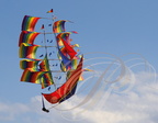 EAUZE (France - 32)  - FESTIVAL GALOP ROMAIN - démonstration de cerfs volants : le voilier