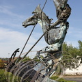 SAINT-JUÉRY - Sculpture de Casimir FERRER : Saint Georges terrassant le dragon (1992)  