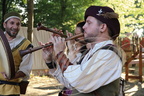 TERMES-D'ARMAGNAC - fête médiévale : troubadours médiévaux (la troupe Aouta) - une ^"flute chalumeau" ("schalemi")