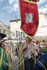 LAUTREC - fête de l'ail rose : procession des confréries dans la ville (Confrérie de L'Aiet de Trets - 13)
