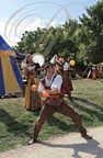TERMES-D'ARMAGNAC - fête médiévale : troubadours médiévaux (la troupe Aouta : jongleur)