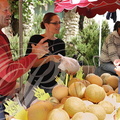LAUTREC_fete_du_pain_et_du_gout_marche_des_producteurs_melons_Galia_de_l_Albarede_81.jpg