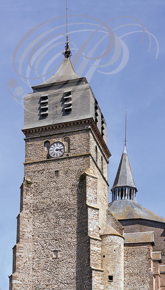 IBOS - la collégiale Saint-Laurent : le clocher