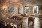 Restaurant La Coquille à Saint-Antoine Pont d'Arratz : salle du restaurant