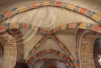 CUREMONTE - église Saint-Barthélémy : la nef voutée en croisées d'ogives polychromes