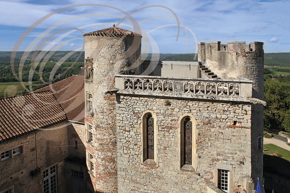 Château de Mercuès : la chapelle et sa tour d'escalier