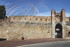 CAHORS - porte Saint-Michel (XIVe siècle) et anciennes fortifications
