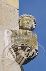 BEAULIEU-SUR-DORDOGNE -  La Maison Renaissance (musée) : façade (détail : guêteur sur les remparts d'une tour)