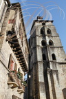 BEAULIEU-SUR-DORDOGNE - église Saint-Pierre : la tour quadrangulaire du XIVe siècle