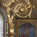 BEAULIEU-SUR-DORDOGNE - chapelle des Pénitents : crosse eucharistique en bois doré datée de 1700