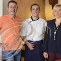 BEAULIEU-SUR-DORDOGNE -  restaurant "Les Flots Bleus" : Patrice et Corinne entourant le chef cuisinier Olivier Bonneval