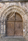 BEAULIEU-SUR-DORDOGNE - église Saint-Pierre : le porche oriental (place de la Bridolle)