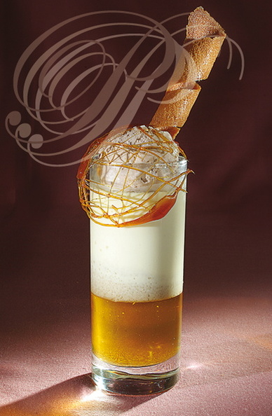 Crème de CHÂTAIGNE en transparence, caramel à la liqueur de châtaigne surmonté d'un flan à la purée de châtaigne et d'une crème glacée pralinée par Pascal Doucet (Les Deux Rivières à Laquepie - 82)