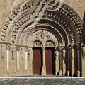 MORLAÀS - église Sainte-Foy :  le tympan roman 