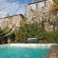PUYCELSI - maison d'hôtes "Chez Delphine" : le jardin et la piscine