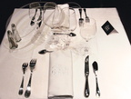 LES GRANDS BUFFETS à NARBONNE - salles du restaurant (détail d'une table mise)