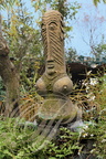 LES GRANDS BUFFETS à NARBONNE - le jardin animé par les statues africaines d'Hervé Di Rosa 