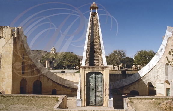 JAIPU - le Jantar Mantar (observatoire astronomique) conçu au XVIIIe siècle par le maharadjah Jai Singh