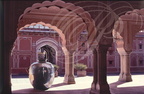 JAIPUR - Palais du Maharadjah : la salle d'audience (une des deux jarres en argent de 345 kg pouvant contenir 9 000 litres d'eau)