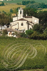 SAINT-JULIEN - église au milieu des vignobles du Quercy