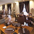  Restaurant "Les Sens" à Puylaroque (82) :  salle du restaurant